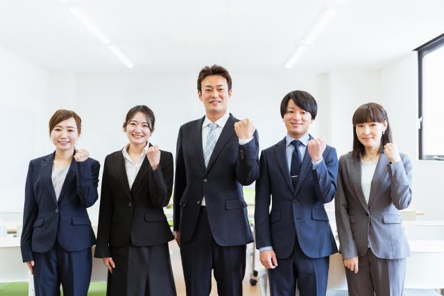 職場の人間関係をうまく調整するためのポイント